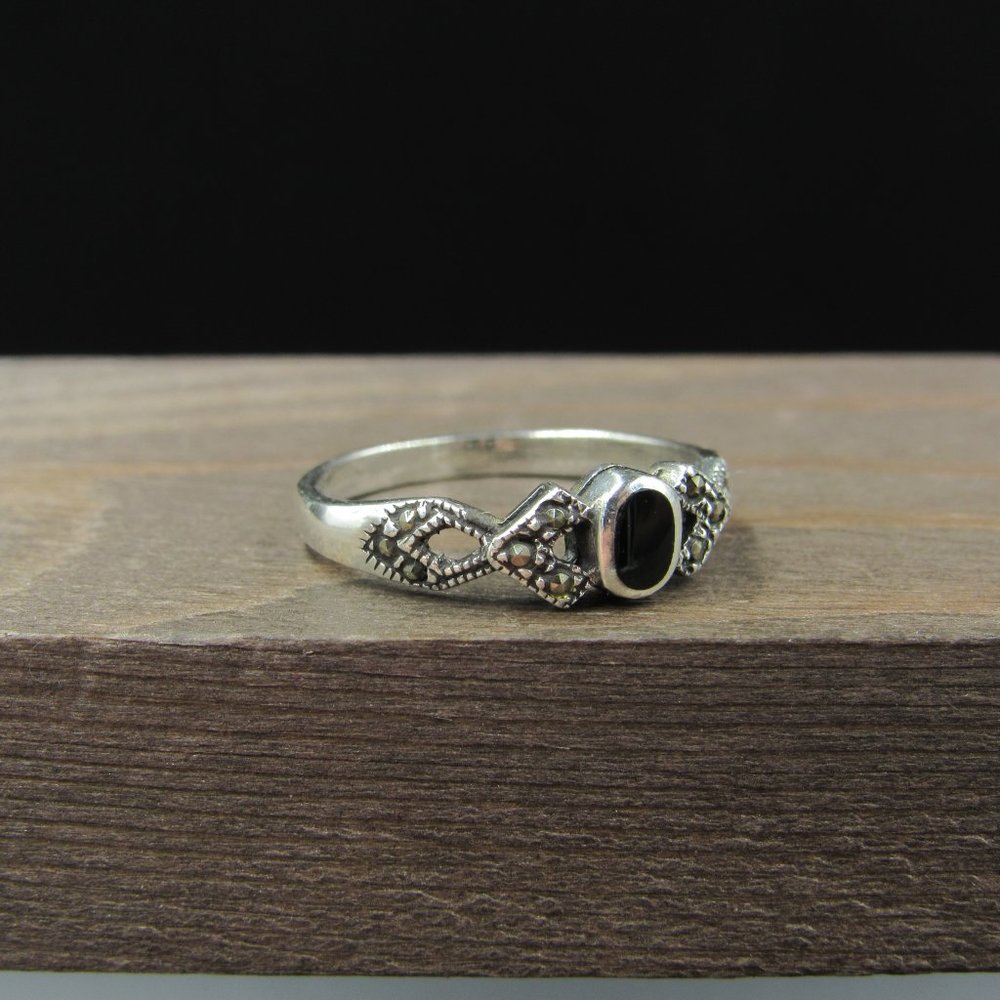 Size 7.75 Sterling Silver Multiple Marcasite Gems Band Ring Vintage - Picture 3 of 8